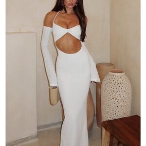 To The Beach Long Sleeve Maxi Dress Cream - cut out white fox